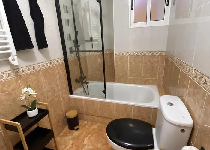 Reel Luxury With Swimming Pool Apartment *